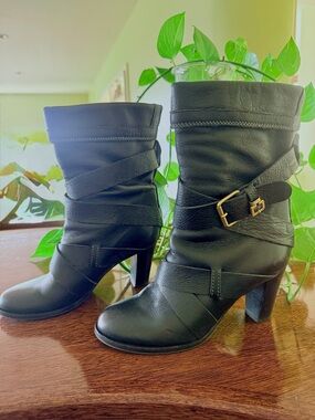 Chloe Black Leather low Boots with Wrap Strap